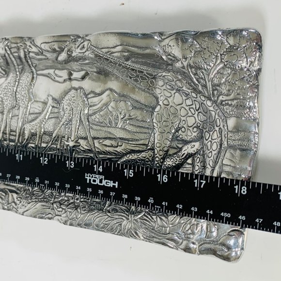 VTG Arthur Court Bread Serving Platter 18" Cast Aluminum Repousse Safari Signed - Picture 16 of 16